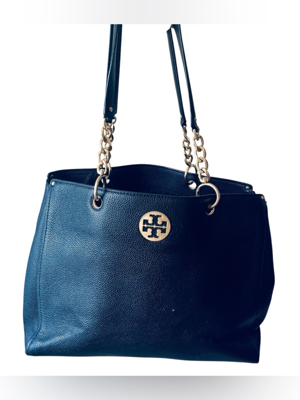 👜 NWOT Tory Burch Everly Black Pebbled Leather Tote with Gold
Chain Accents